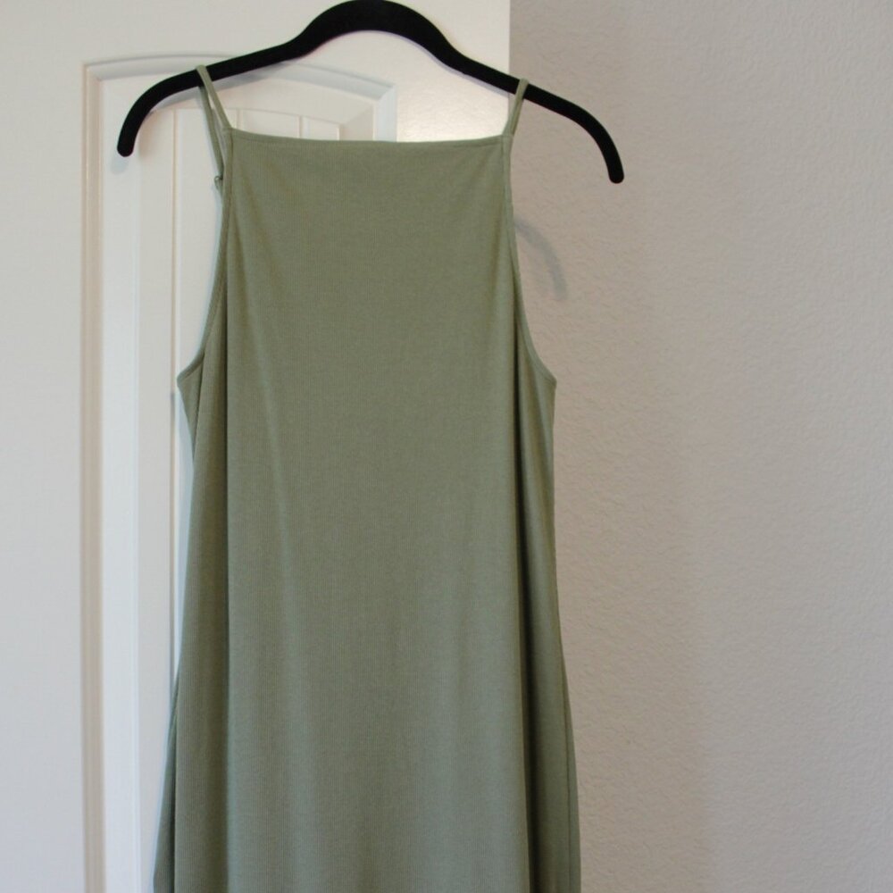 Old Navy ribbed midi dress